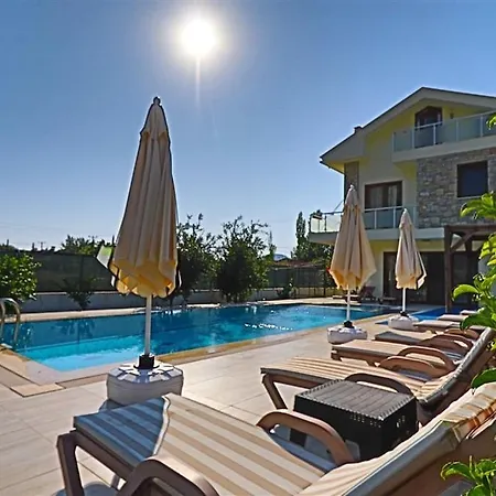 Вилла With Private Pool And Private Garden In Dalyan