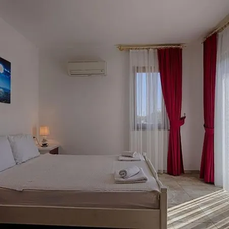 Villa With Private Pool And Private Garden In Dalyan