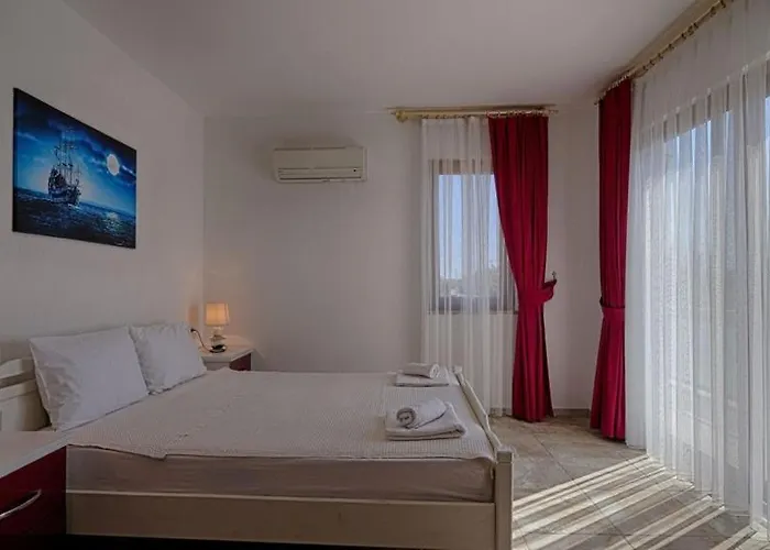 Villa With Private Pool And Private Garden In Dalyan