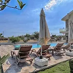 Villa With Private Pool And Private Garden In Dalyan *