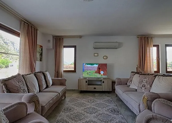 With Private Pool And Private Garden In Dalyan ヴィラ オルタジャ