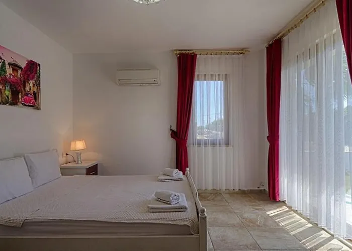 ヴィラ With Private Pool And Private Garden In Dalyan オルタジャ